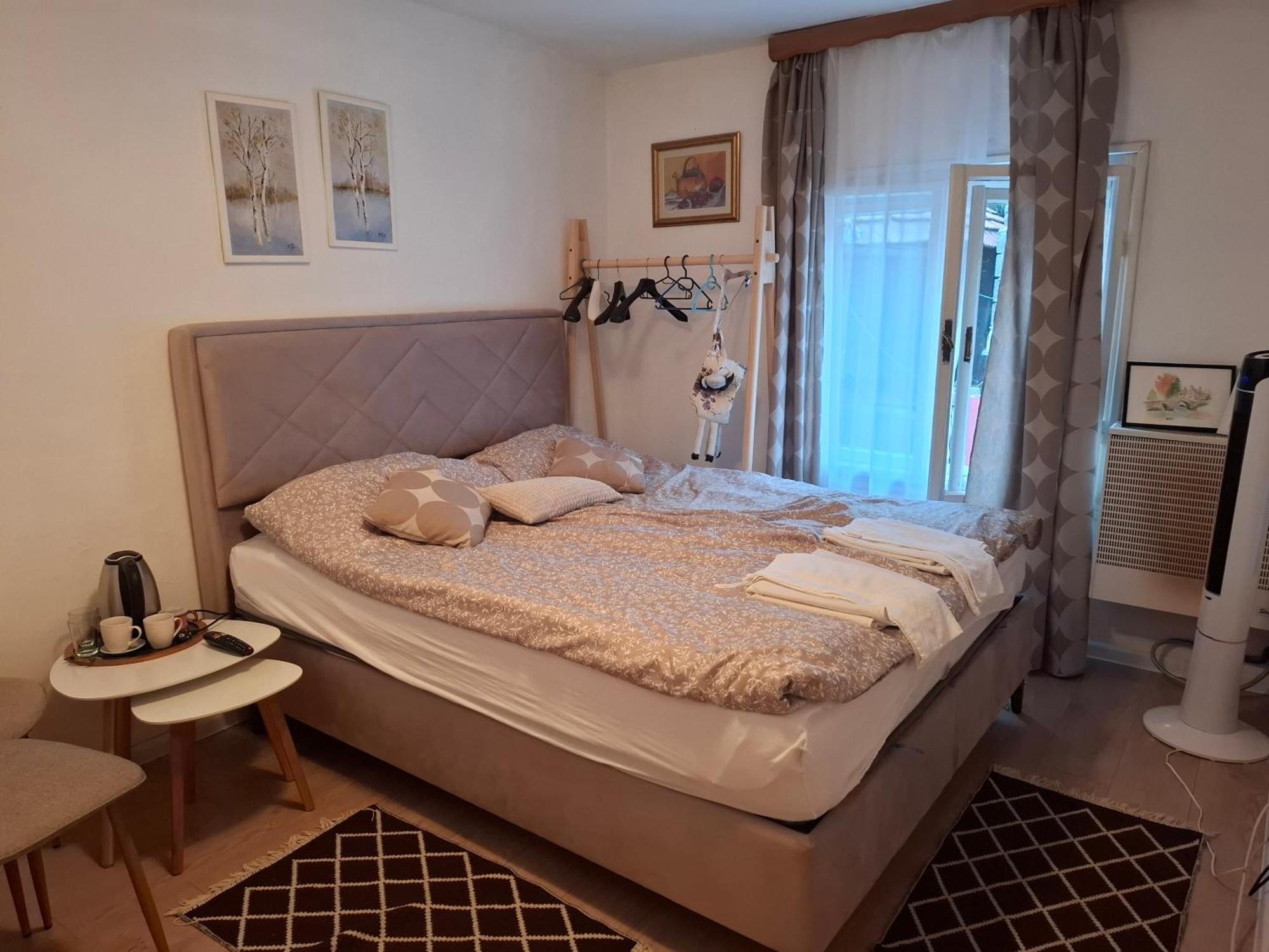 Guesthouse Unique SJJ Rom bilde