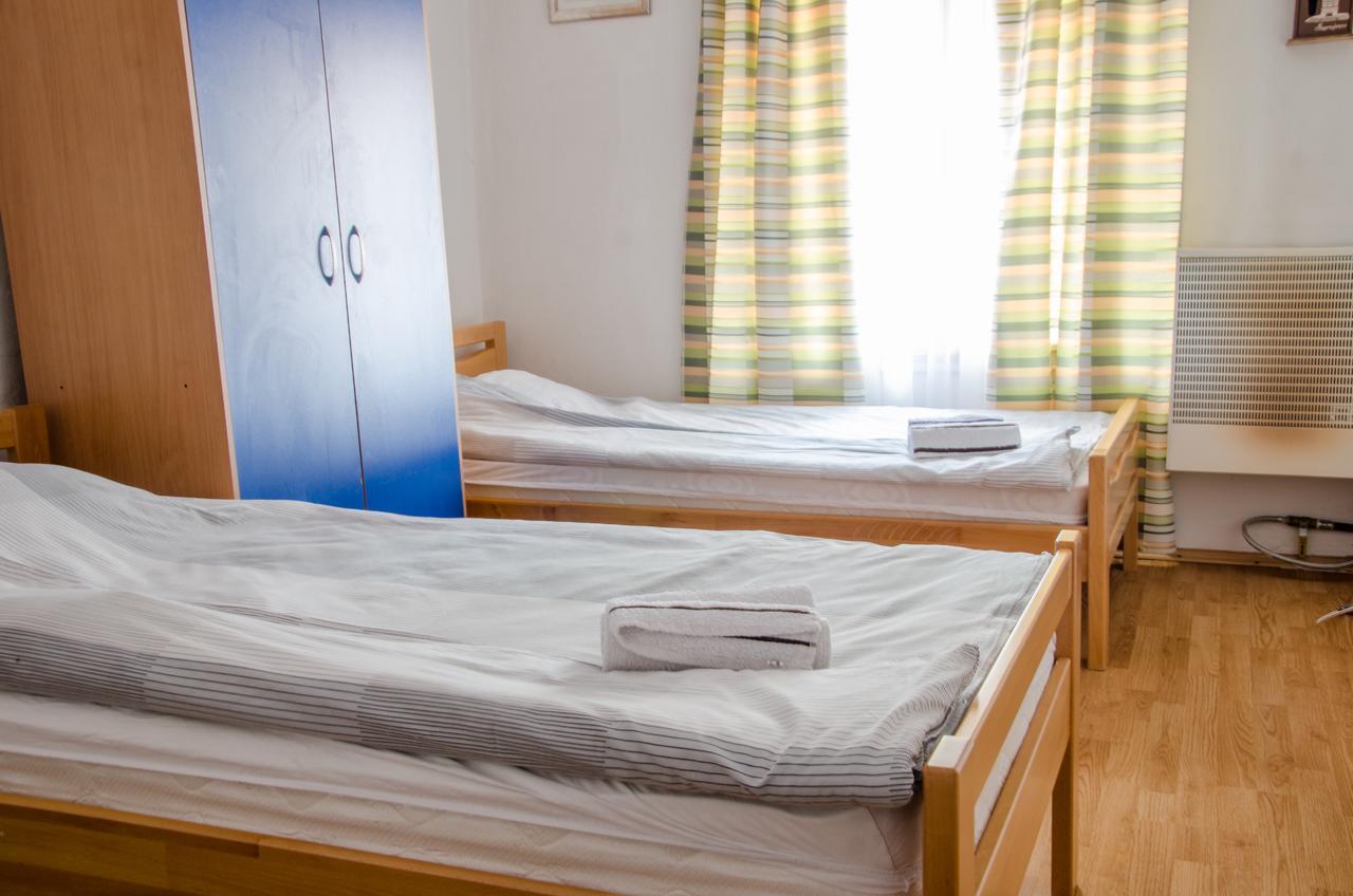 Guesthouse Unique SJJ Eksteriør bilde