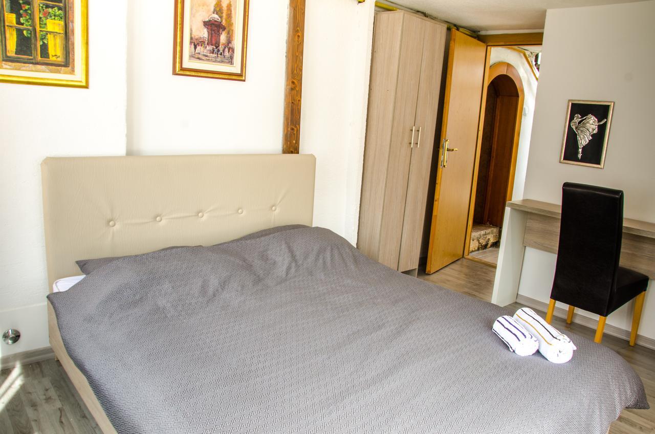 Guesthouse Unique SJJ Eksteriør bilde